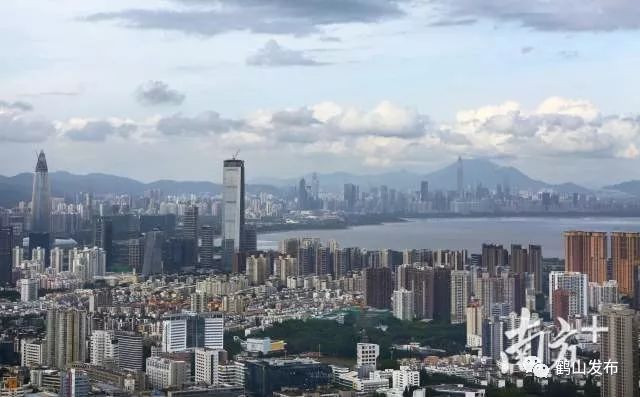 探索广东地区的新机遇，澳门与香港正版免费发展之路与广东释义的落实