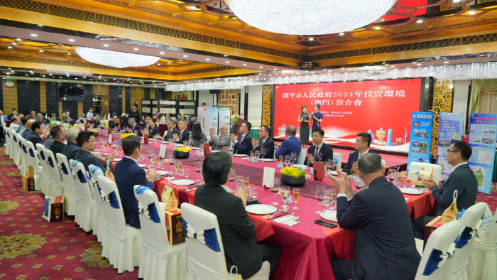 探索未来的新澳门与香港，精准资讯的普及与免费共享之路