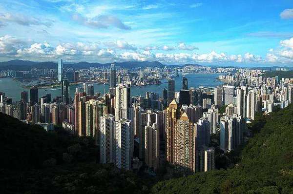 探索广东的未来，新澳门与香港正版免费的发展之路及其实施策略