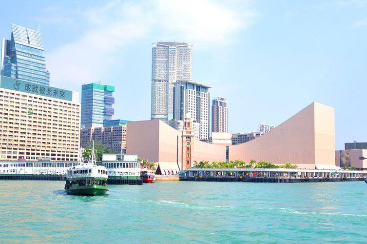 新澳门与香港2025正版免费资料大全详解，发展与落实策略